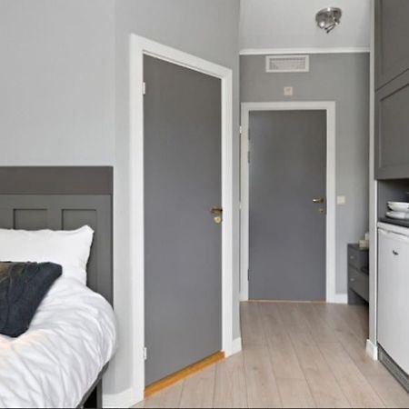 Comfy Studio Near Airport Apartment Гардермуeн Екстериор снимка