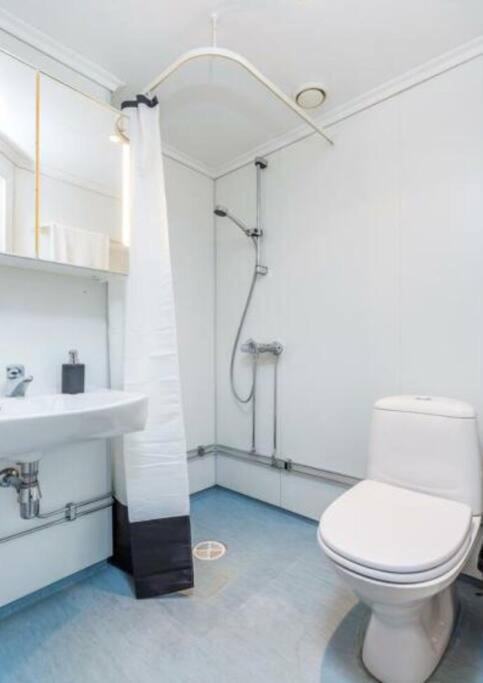 Comfy Studio Near Airport Apartment Гардермуeн Екстериор снимка